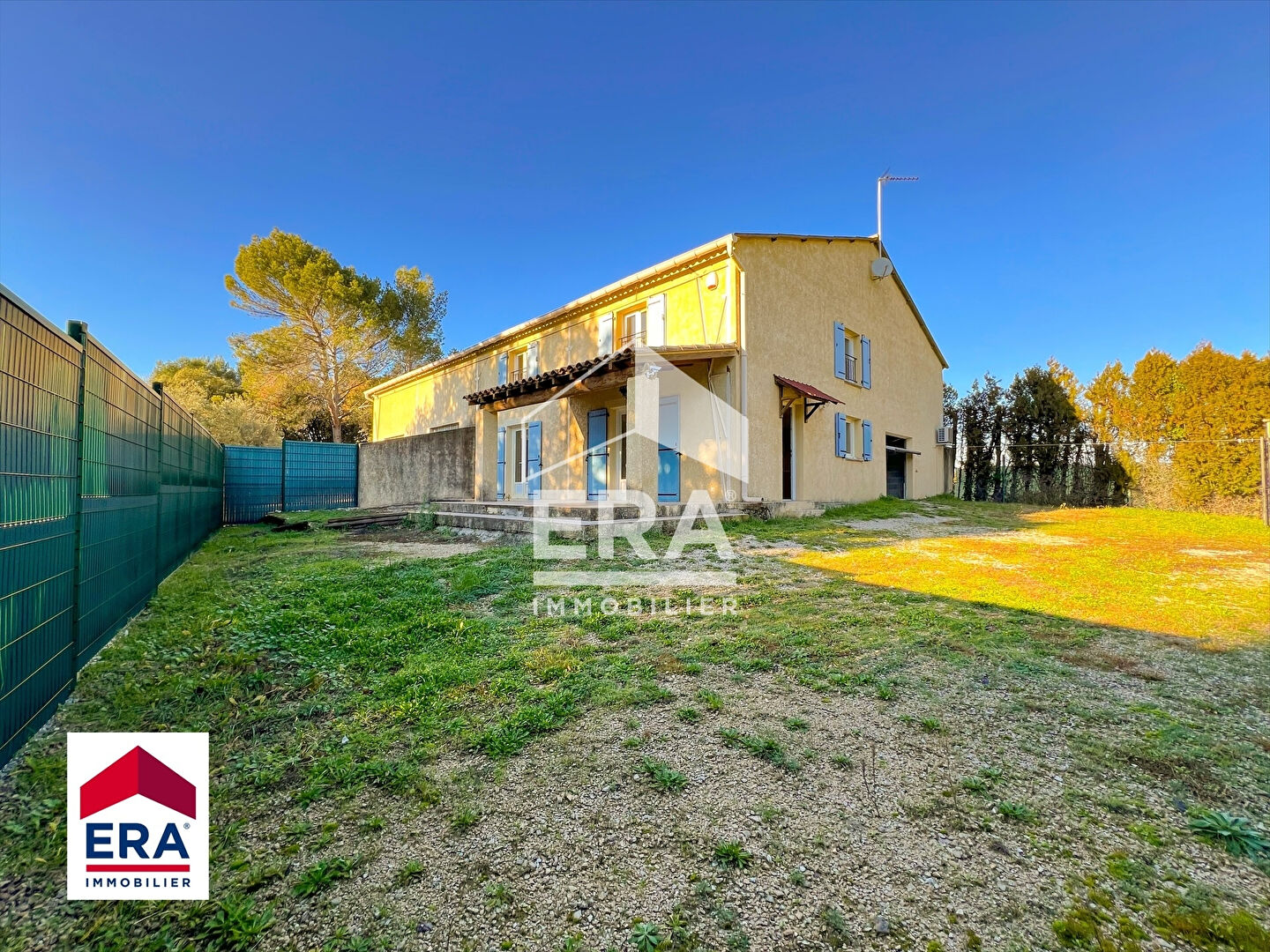 Photo Maison Loriol Du Comtat 4 pièce(s) 104 m2 image 1/6