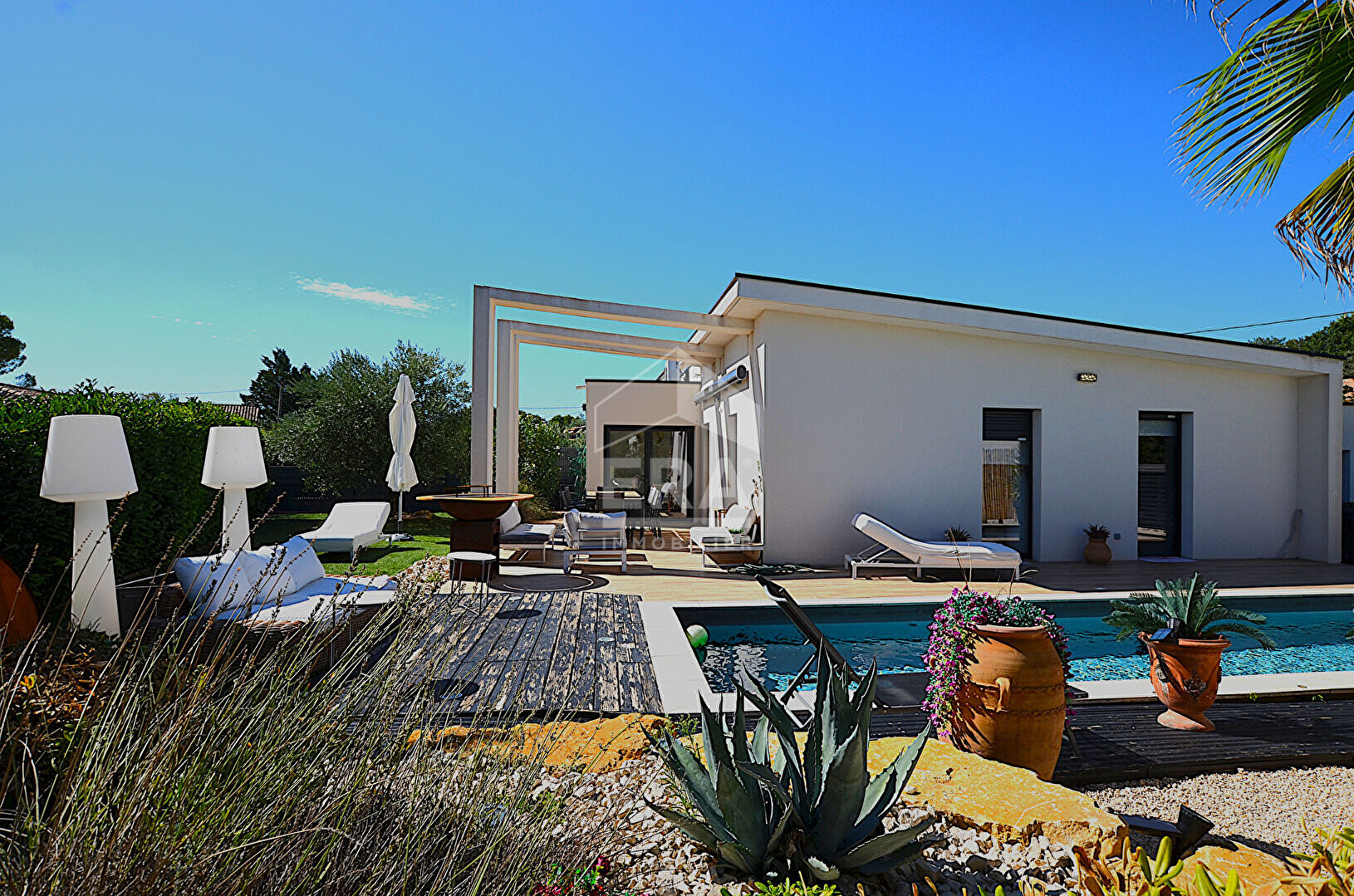 Agence immobilière de 
 ERA VENTOUX - ERA VENTOUX IMMOBILIER 
