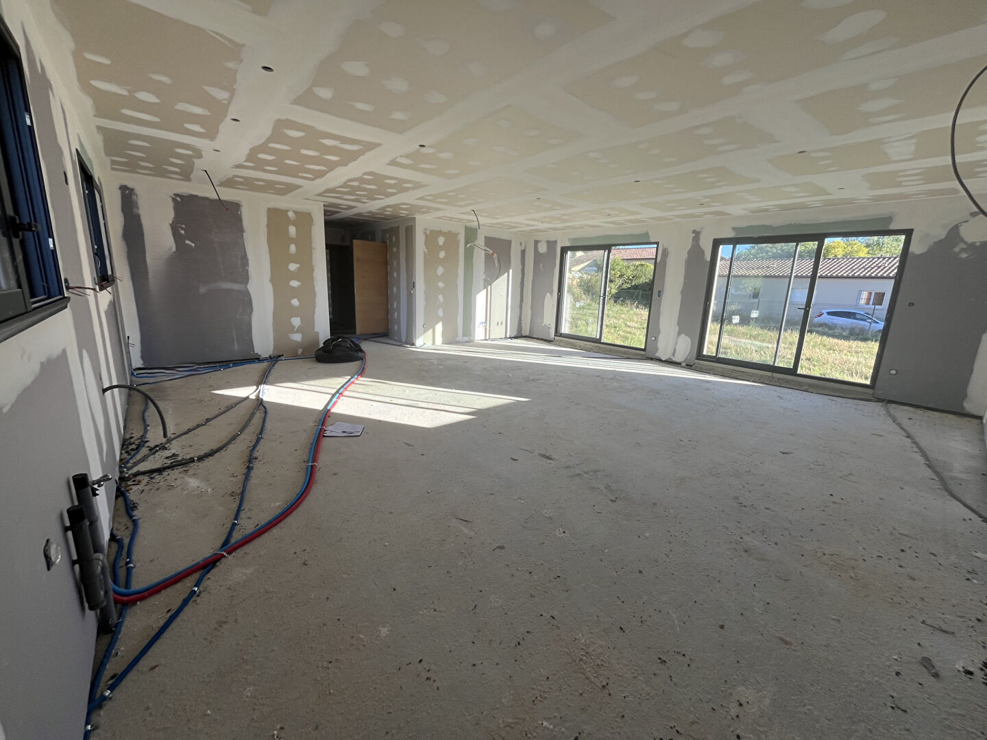 Photo Maison à Personnaliser-136m2-Garage 40m2 sur un terrain de 1200m2 image 3/6