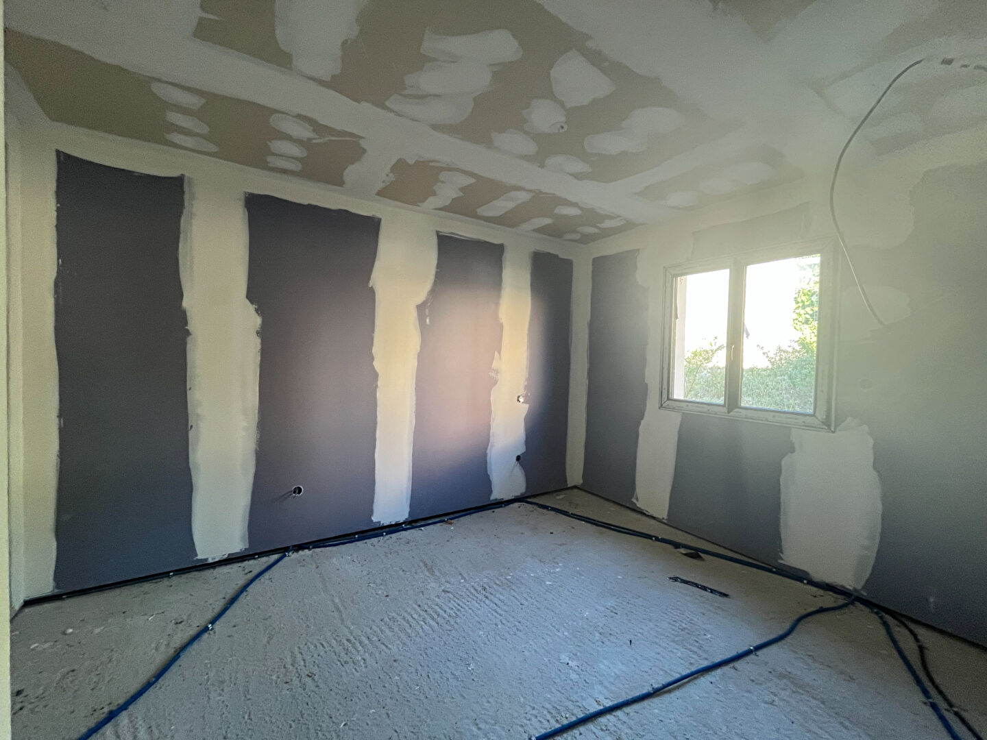 Photo Maison à Personnaliser-136m2-Garage 40m2 sur un terrain de 1200m2 image 5/6