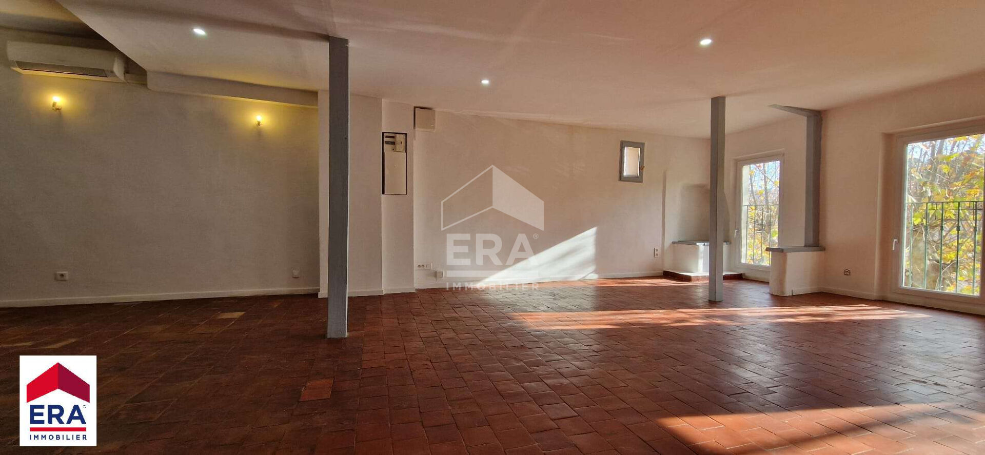 Agence immobilière de 
 ERA VENTOUX - ERA VENTOUX IMMOBILIER 
