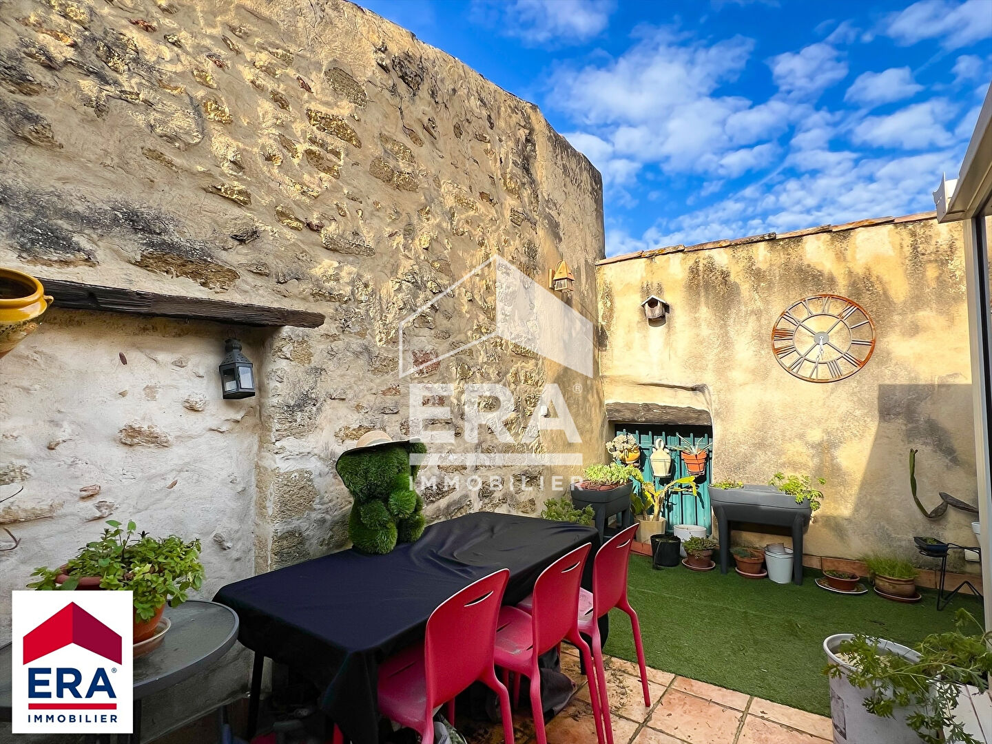 Agence immobilière de 
 ERA VENTOUX - ERA VENTOUX IMMOBILIER 
