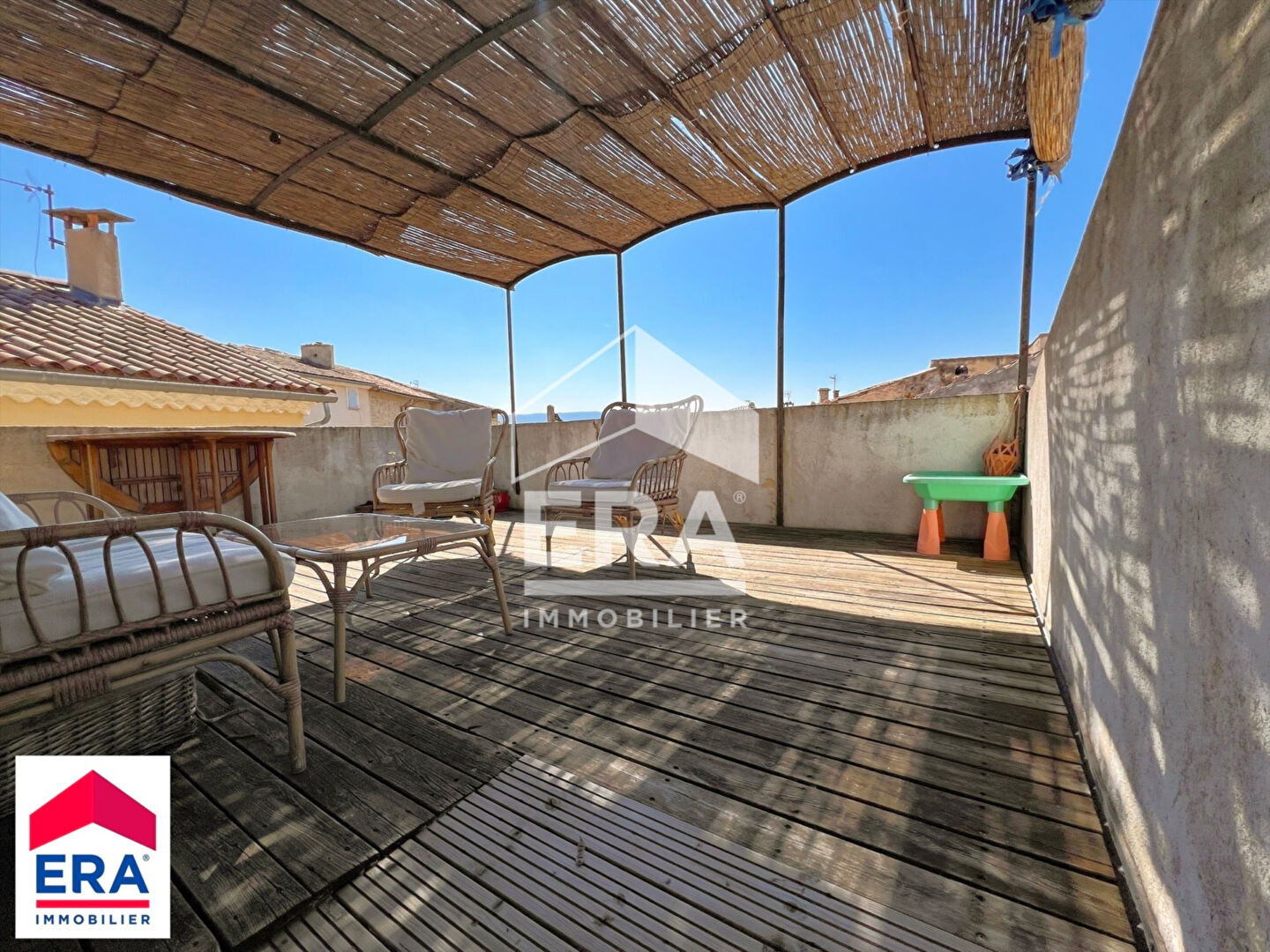 Agence immobilière de 
 ERA VENTOUX - ERA VENTOUX IMMOBILIER 
