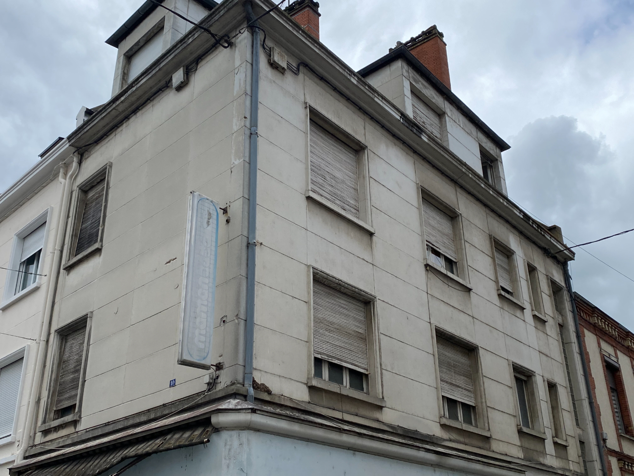 Immeuble Montereau Fault Yonne - 3 F2 et 1 local commercial