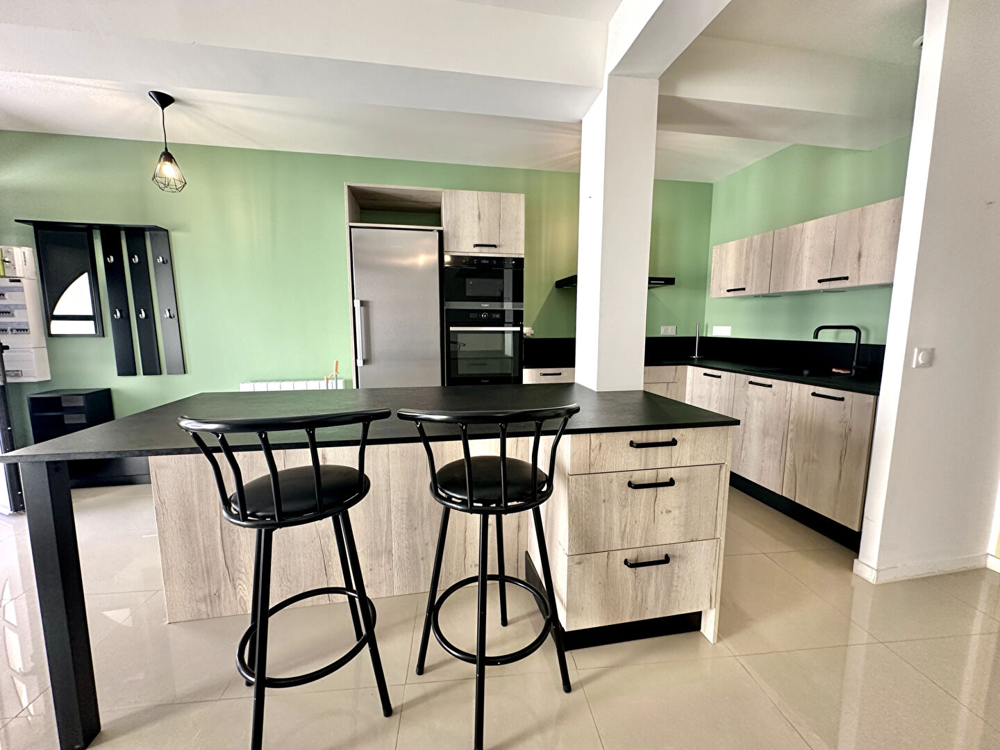 Photo Appartement Montereau Fault Yonne 4 pièce(s) 99,02 m2 image 1/6