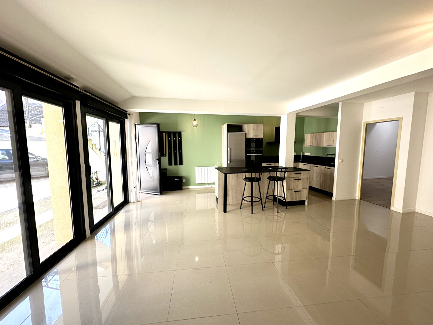 Photo Appartement Montereau Fault Yonne 4 pièce(s) 99,02 m2 image 2/6