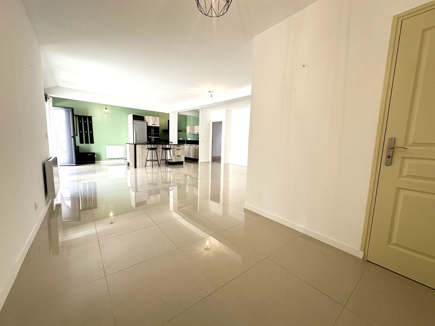 Photo Appartement Montereau Fault Yonne 4 pièce(s) 99,02 m2 image 3/6