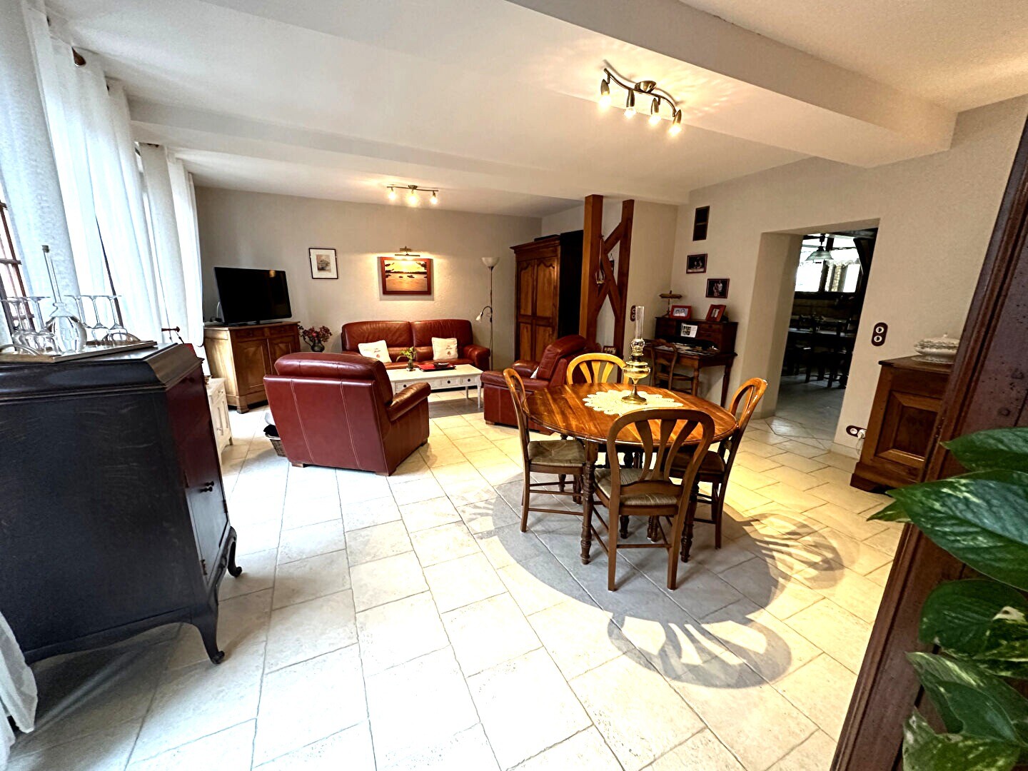 Photo Maison Villeblevin 173m2 avec dépendances image 3/6