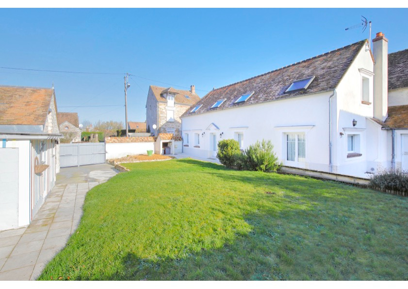 Maison avec dépendances 141m2