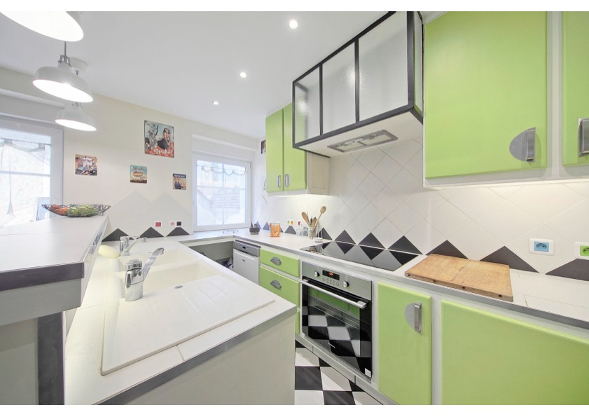 Photo Maison avec dépendances 141m2 image 2/6