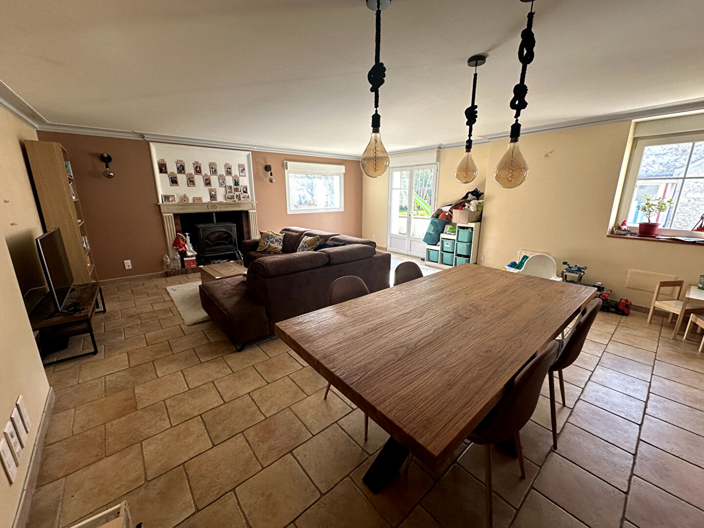 Photo Maison avec dépendances 141m2 image 4/6