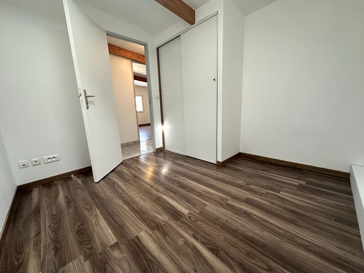 Photo Local d'activité + logement secteur Montereau 206m2 image 6/6