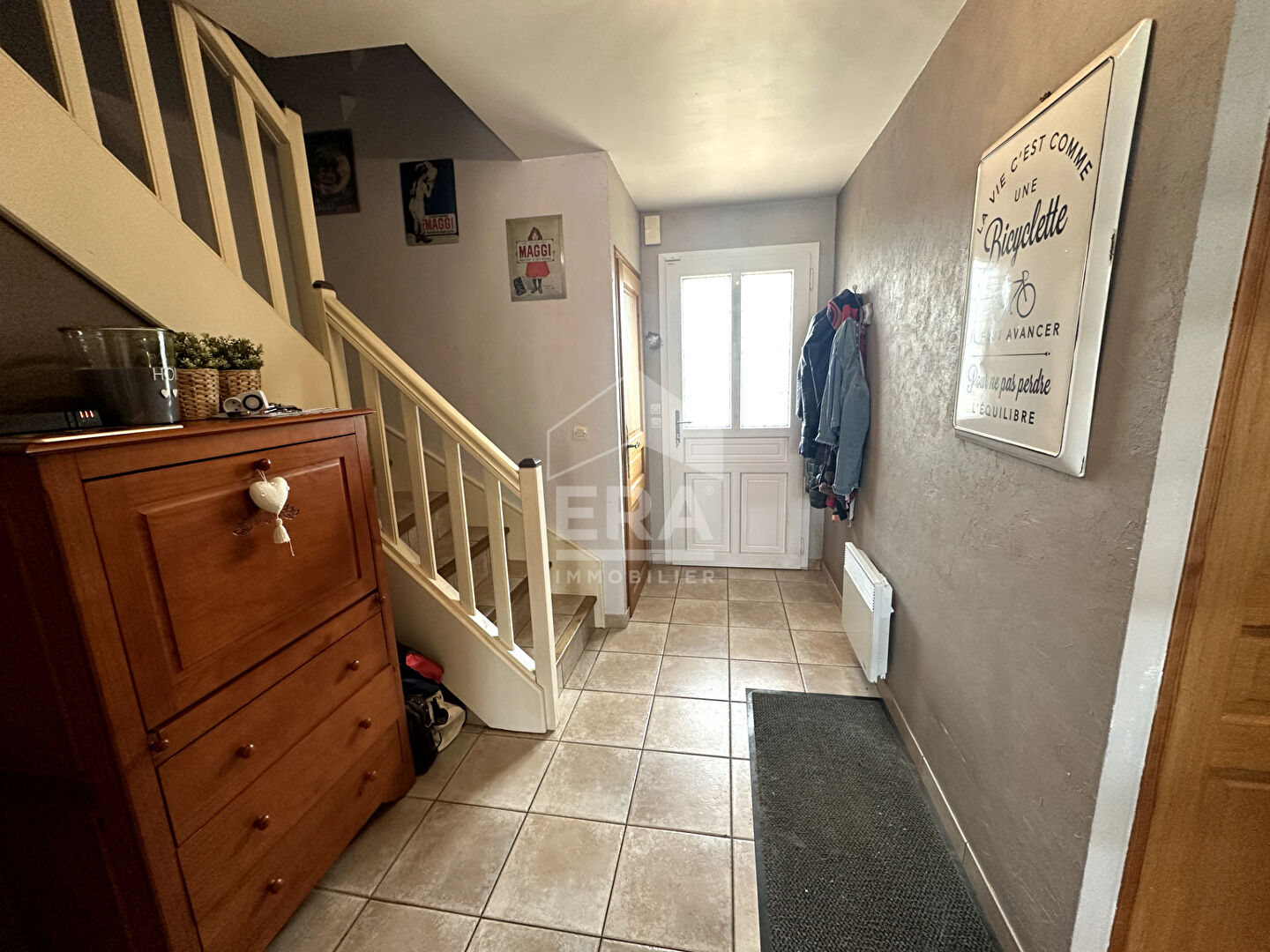 Photo Maison familiale avec piscine Villeblevin 6 chambre(s) 175m2 image 2/6