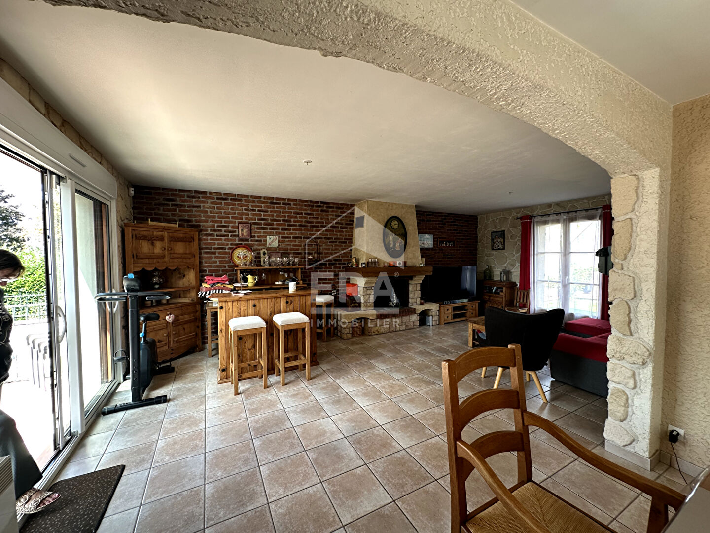 Photo Maison familiale avec piscine Villeblevin 6 chambre(s) 175m2 image 4/6