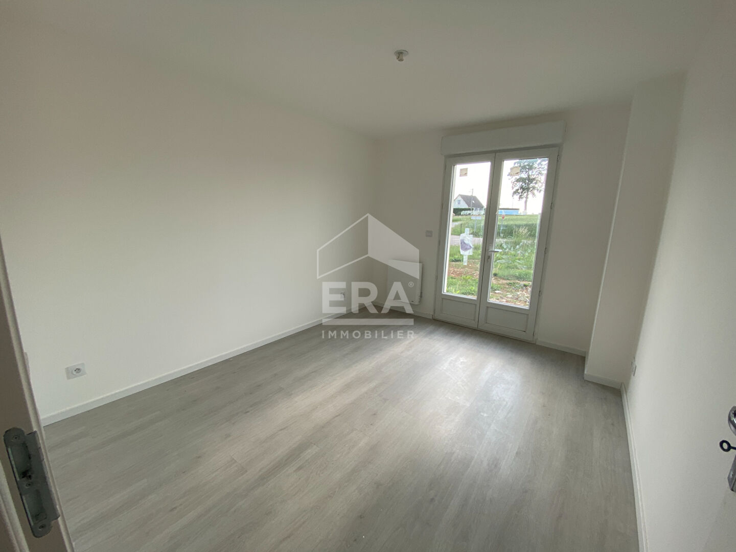 Photo Maison neuve plain-pied - 4 chambre(s) -106m2 image 4/5