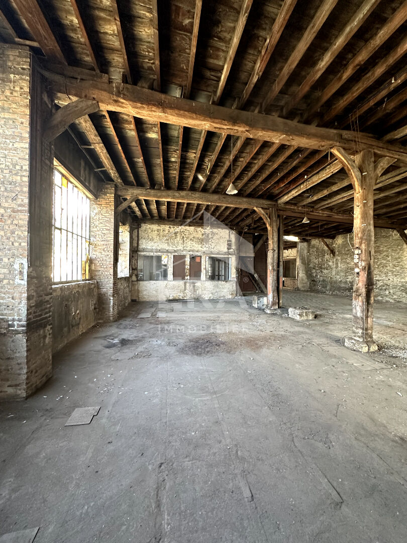 Photo Grange Montereau Fault Yonne 617m2 image 3/6