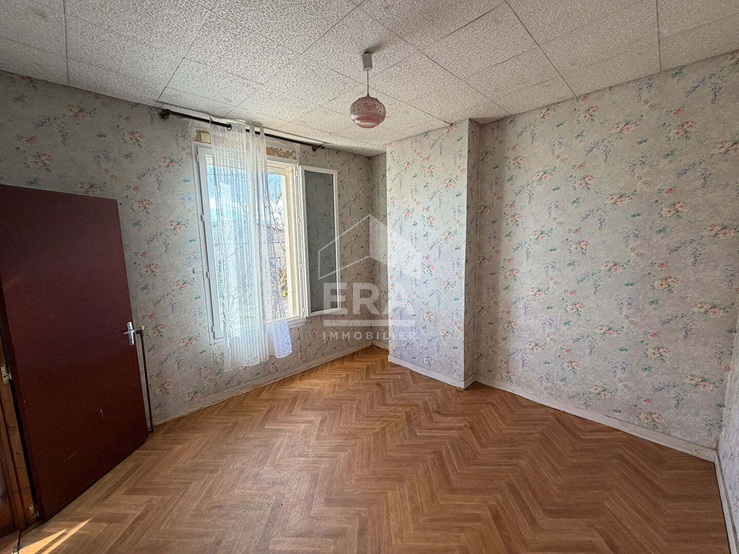 Photo Maison Paron 5 pièce(s) 118 m2 image 2/6