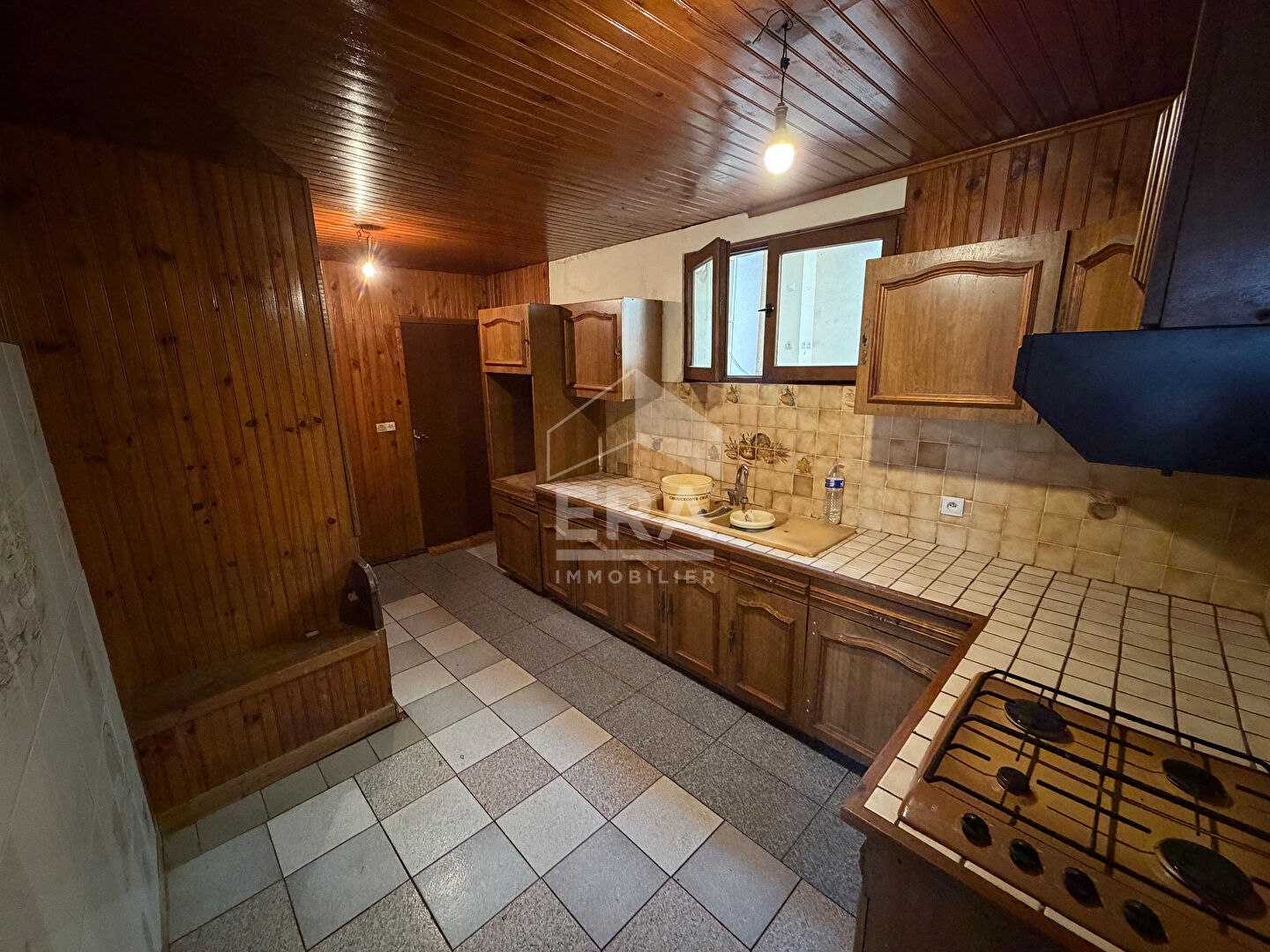 Photo Maison Paron 5 pièce(s) 118 m2 image 5/6