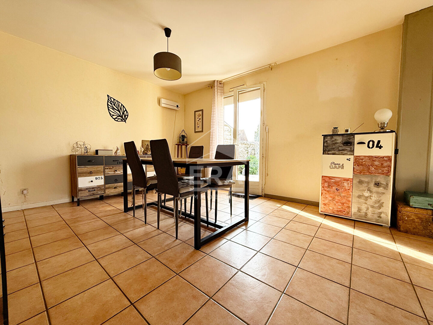 Photo Maison individuelle - 4 chambres - 542 m² de parcelle. image 2/6