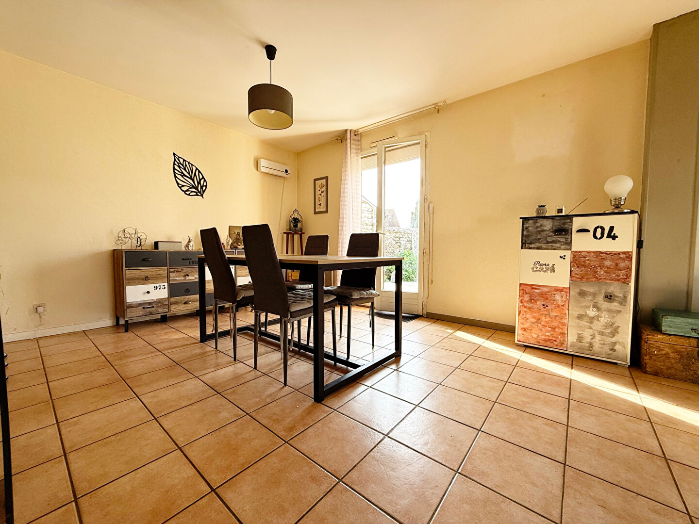 Photo Maison individuelle - 4 chambres - 542 m² de parcelle. image 3/6