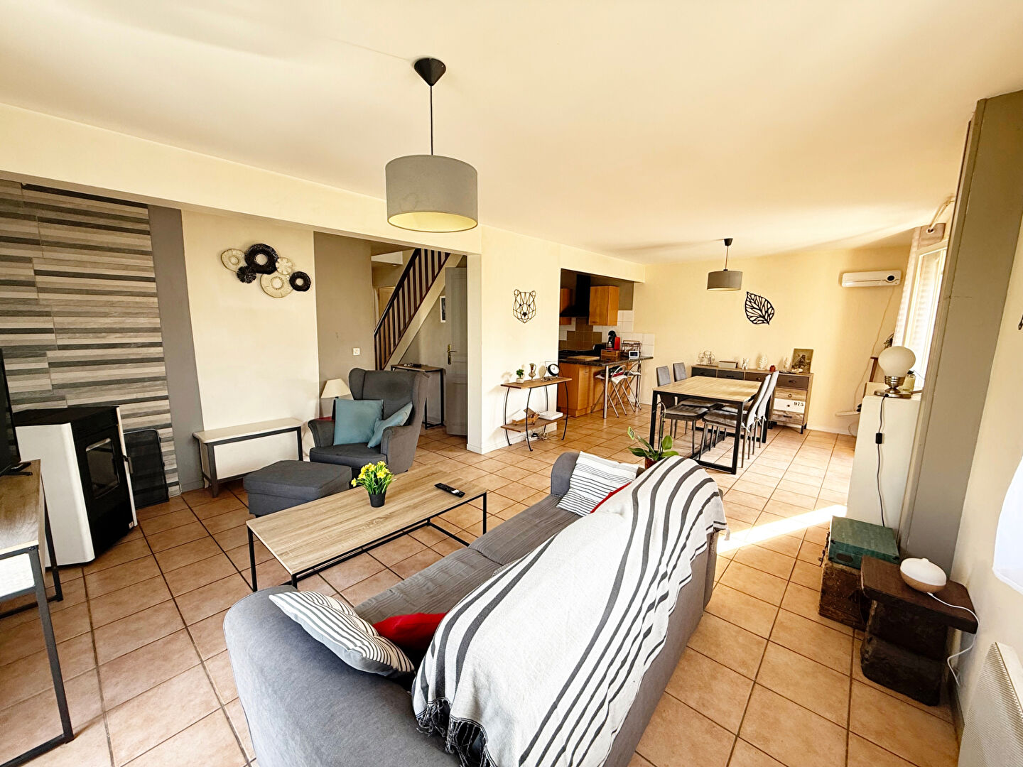 Photo Maison individuelle - 4 chambres - 542 m² de parcelle. image 5/6