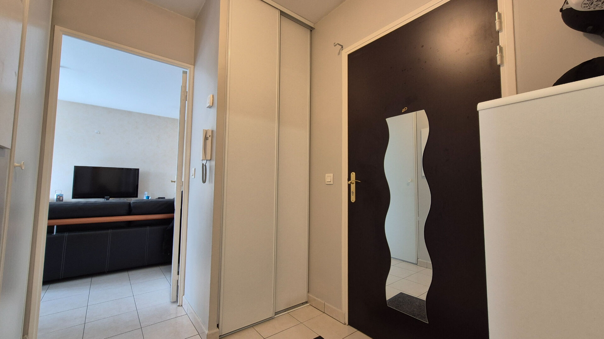 Photo Appartement Brie Comte Robert 2 pièce(s) 40.06 m2 image 4/6