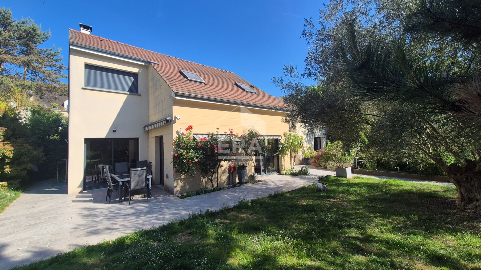 Maison Brie Comte Robert 6 pièce(s) 200 m2