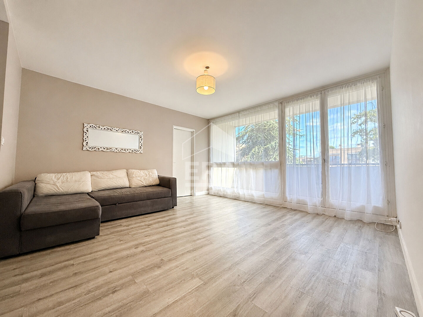 Appartement avec balcon Villecresnes 2 pièces 52.67 m2