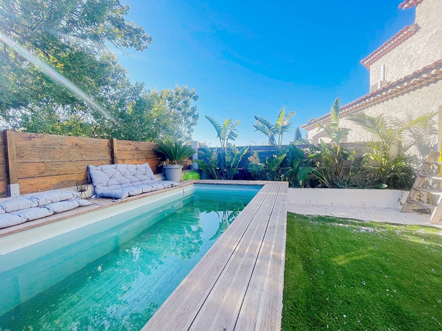 Photo Maisonnette à Sollies Pont avec jardin et piscine image 2/6