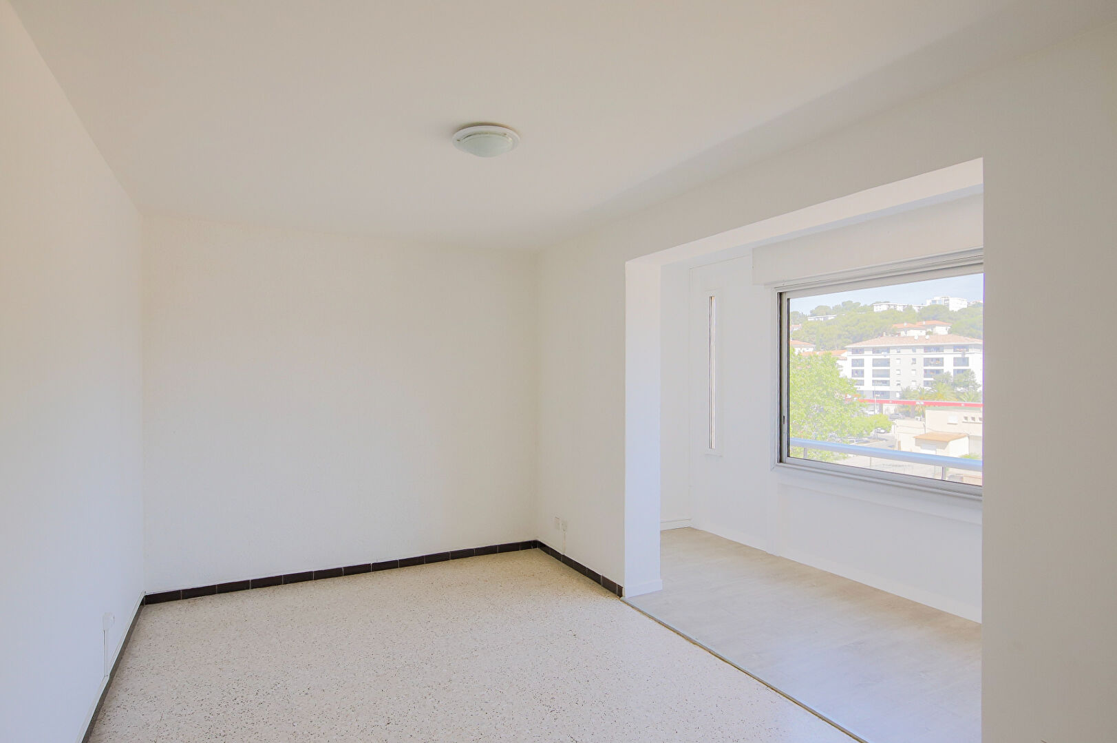 Photo Appartement Hyères 2 pièces 39.64 m2 image 5/6