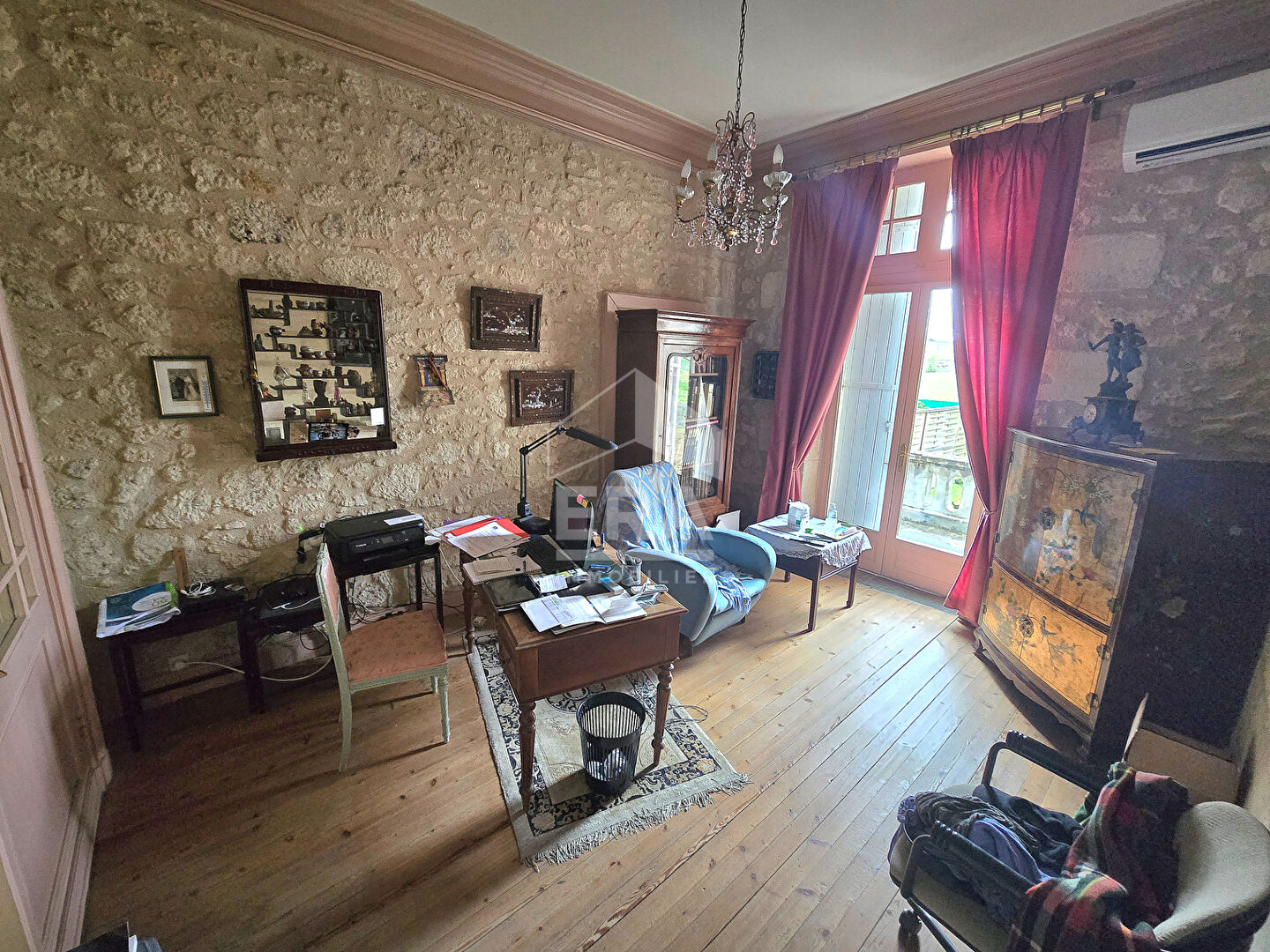 Photo Maison 12 pièce(s) 362.12 m2 image 3/6