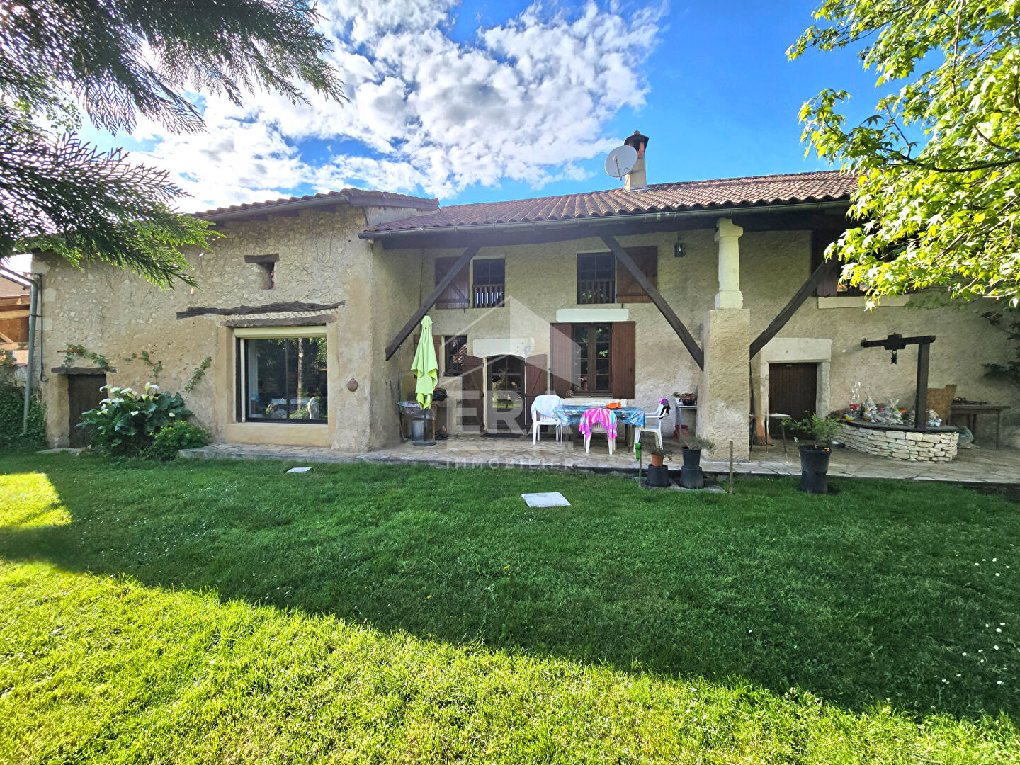 Maison Neuvic 5 pièce(s) 137.22 m2