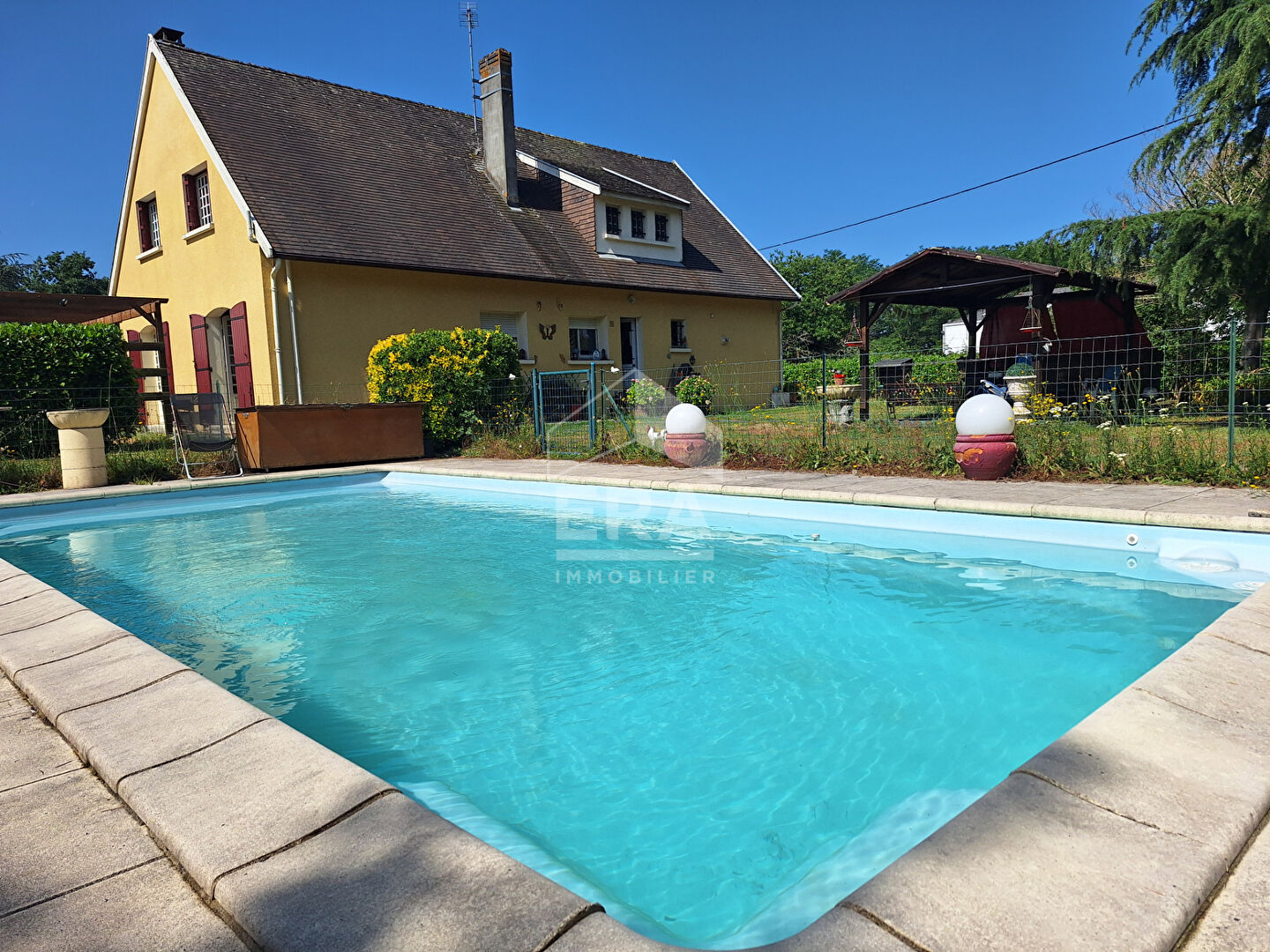 Photo Maison périgourdine proche de la zone commerciale de Montpon Ménestérol. image 2/6