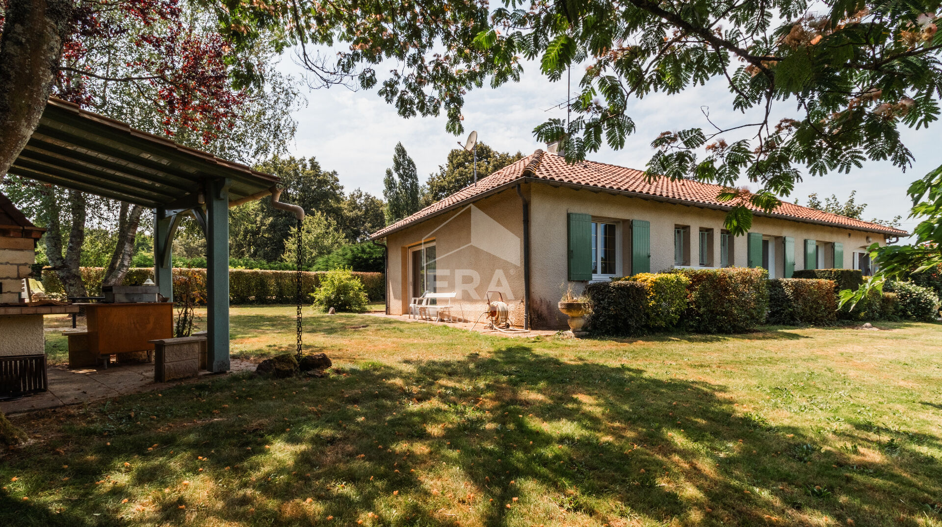 Photo Maison a vendre individuelle plain pied piscine image 1/6