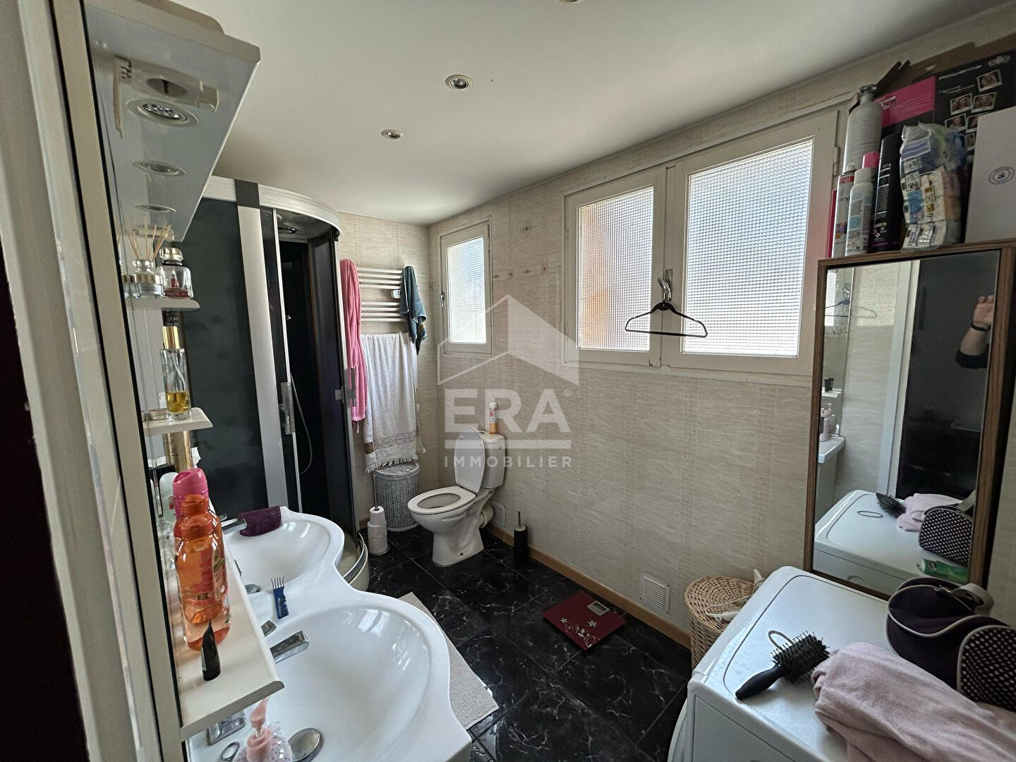 Photo A VENDRE- LE PERTHUS- IMMEUBLE 3 appartements  + commerce image 4/6
