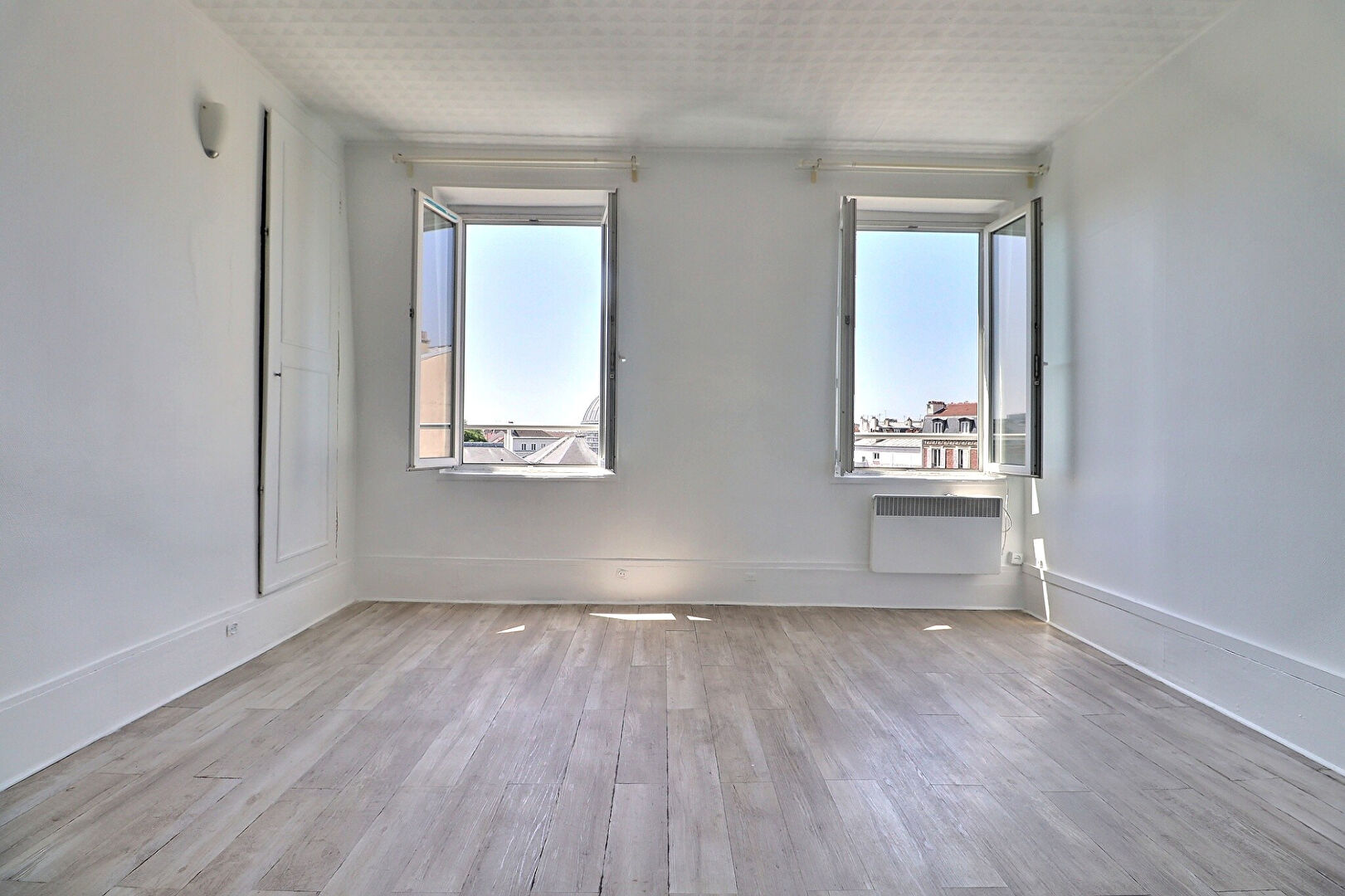 Photo COUP DE COEUR RUE DE LA LEGION image 2/5