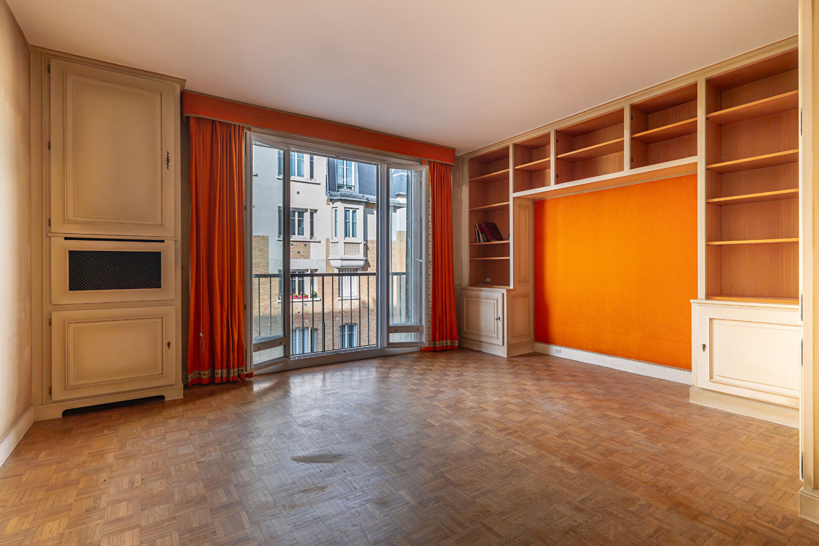 Photo Appartement Paris 3 pièce(s) 68m2 image 2/6