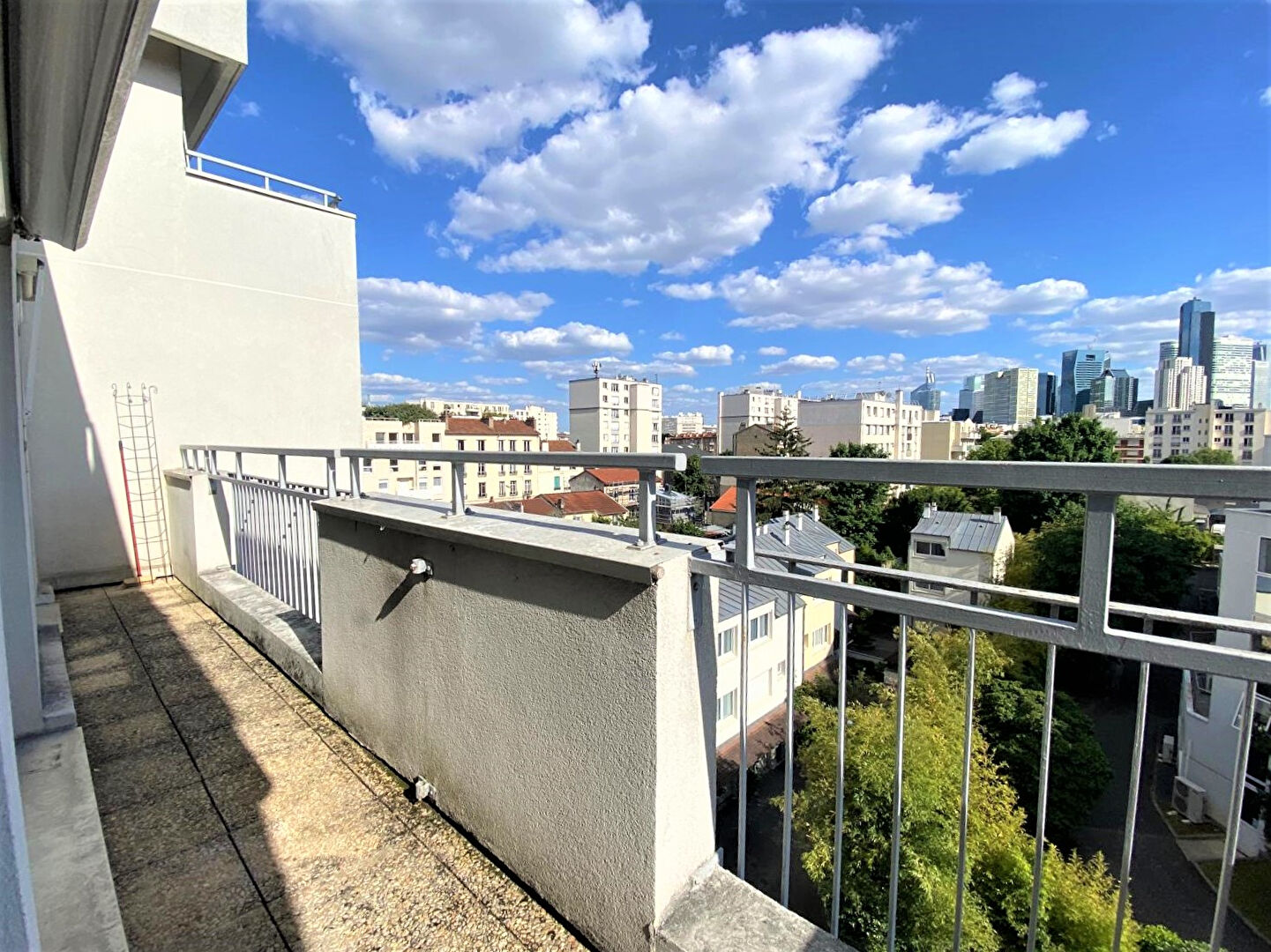 Appartement Courbevoie 3 pièce(s) 65 m2