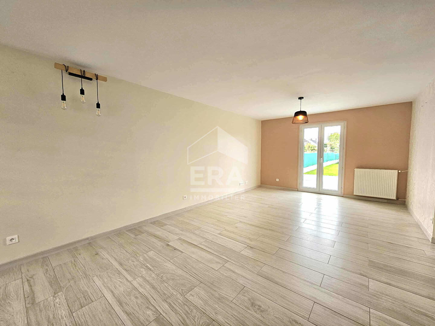 Photo Maison 3 chambres, dressing, jardin, garage image 2/6