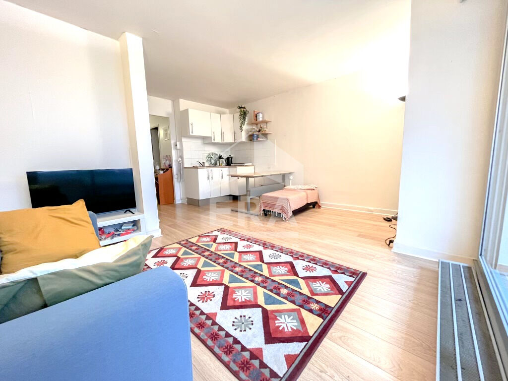 Photo Appartement Paris 3 pièce(s) 53 m2 image 2/6