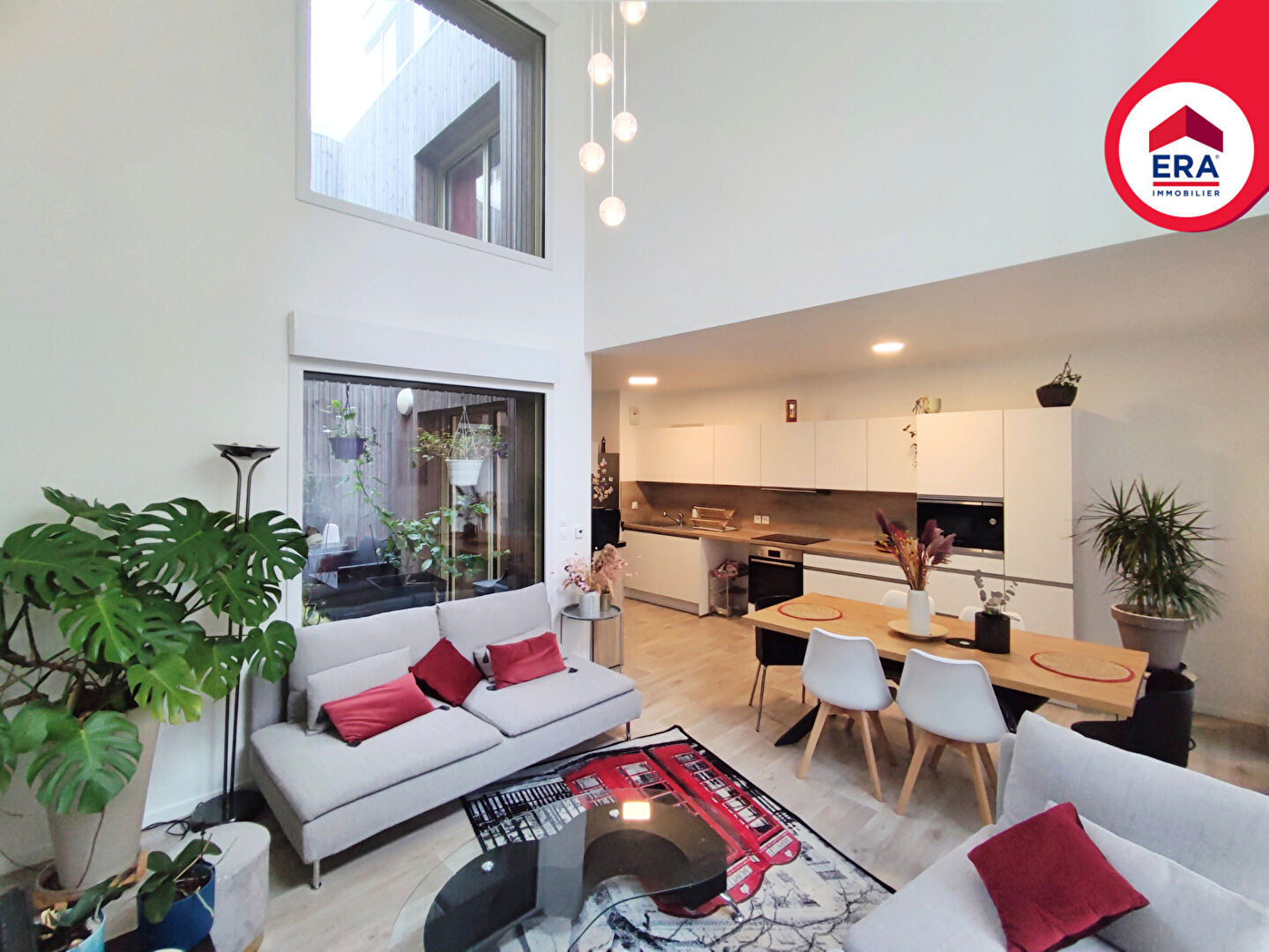 Agence immobilière de ERA VOLTAIRE IMMOBILIER