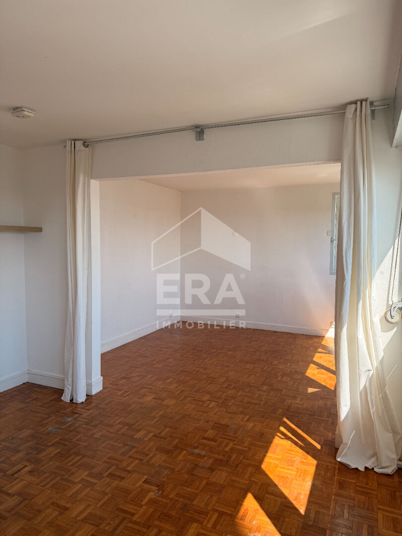 Agence immobilière de ERA VOLTAIRE IMMOBILIER