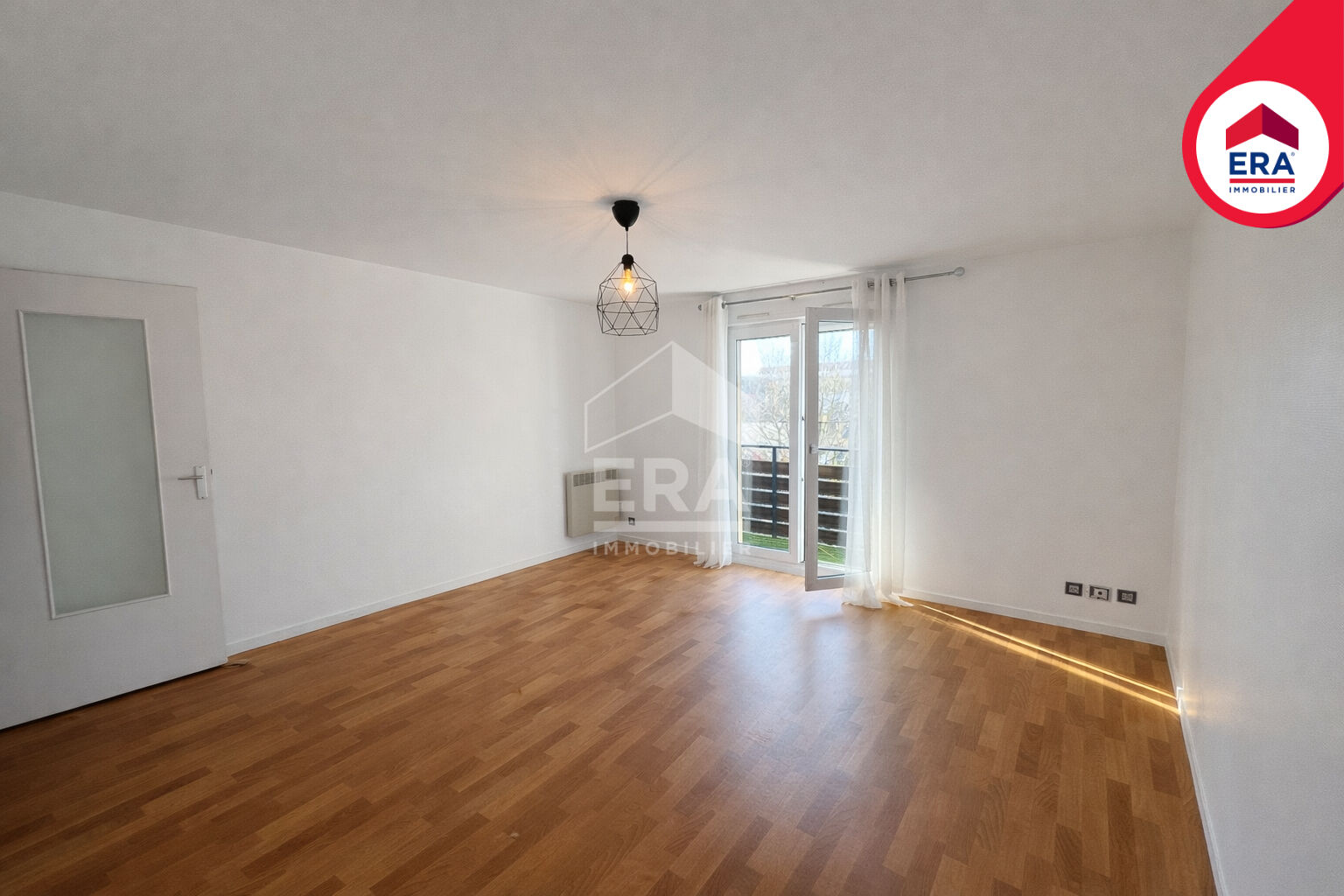 Agence immobilière de ERA VOLTAIRE IMMOBILIER