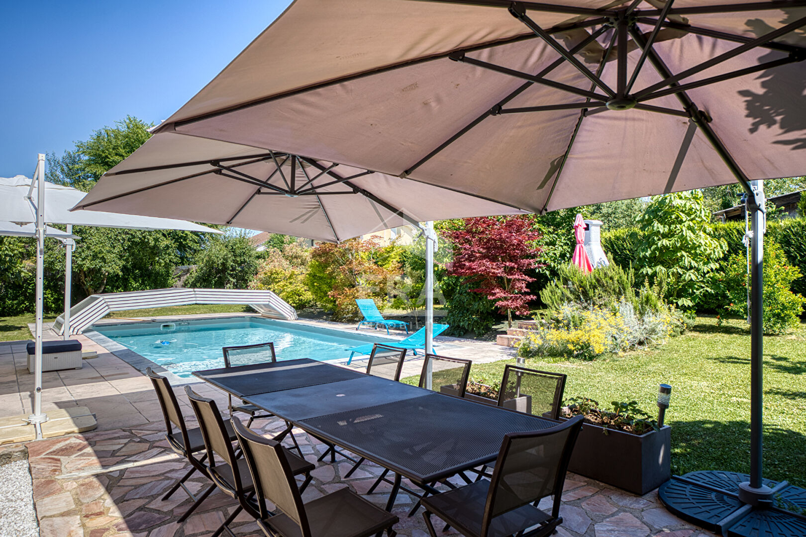 Photo À Vendre - Belle Maison Individuelle de 166 m² à Viry (74) - Quartier Résidentiel image 6/6