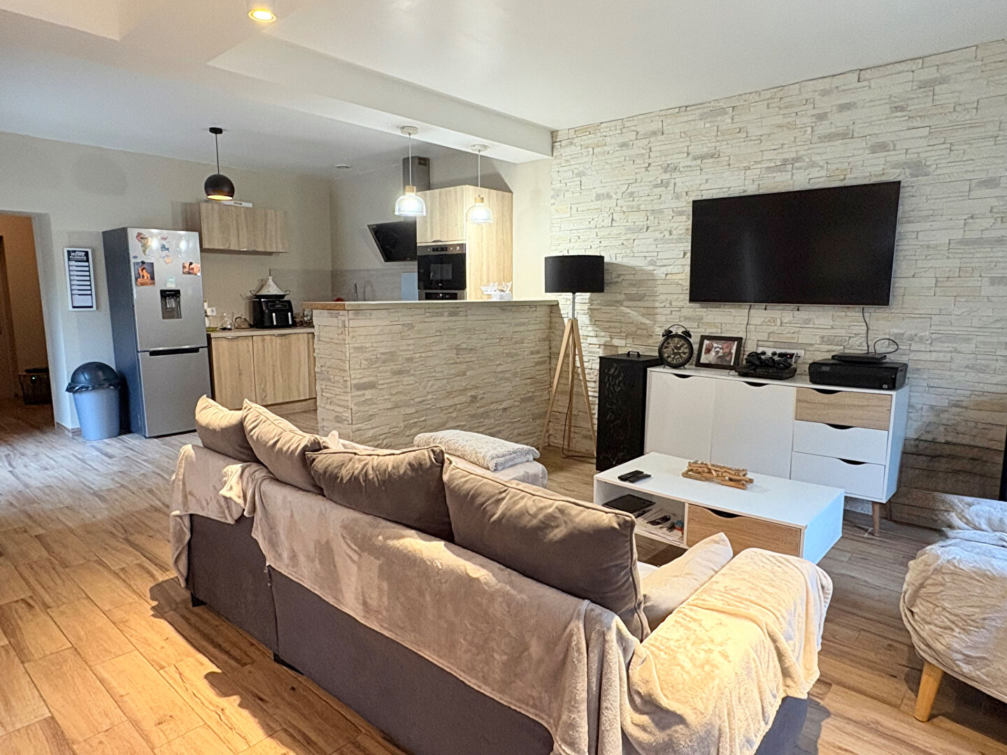 Photo BELLE MAISON RESTAURÉE SECTEUR MADAILLAN image 3/6