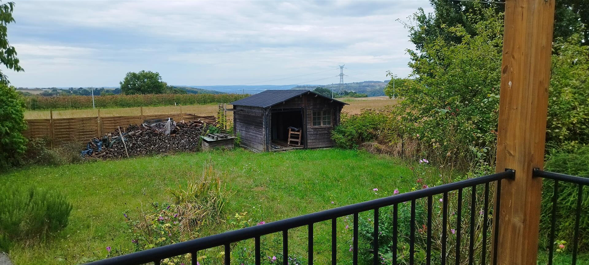 Photo MAISON DE BOURG AVEC JARDIN ET VUE DOMINANTE image 4/6