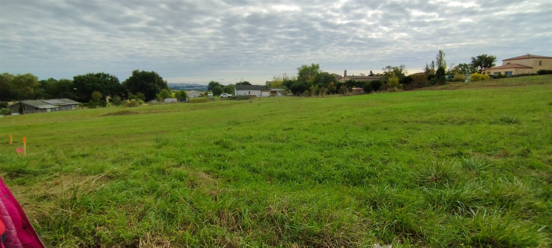 Photo TERAIN A BÂTIR >2 200 m² image 2/2