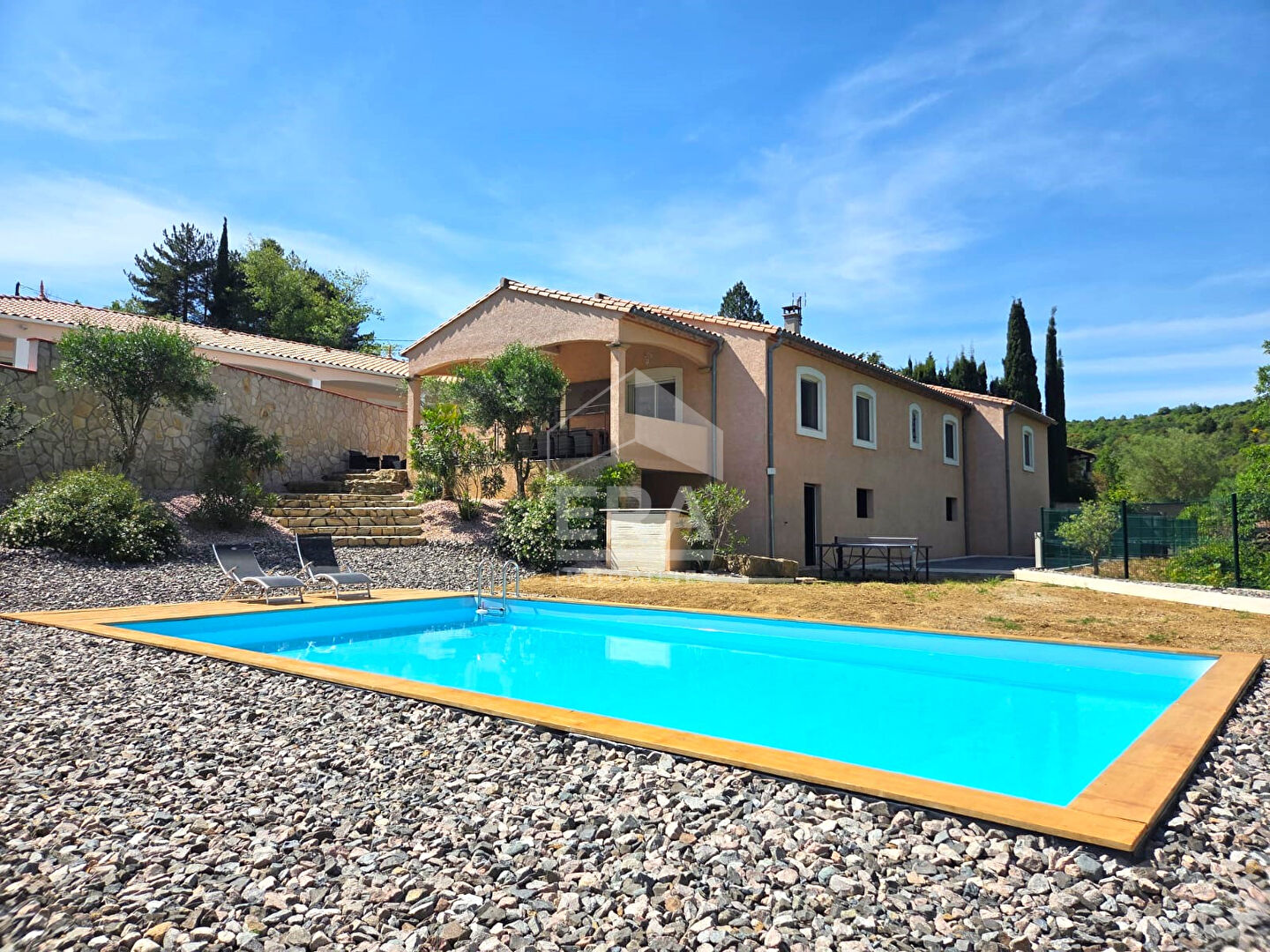 Villa Pieusse 6 pièces 194 m2