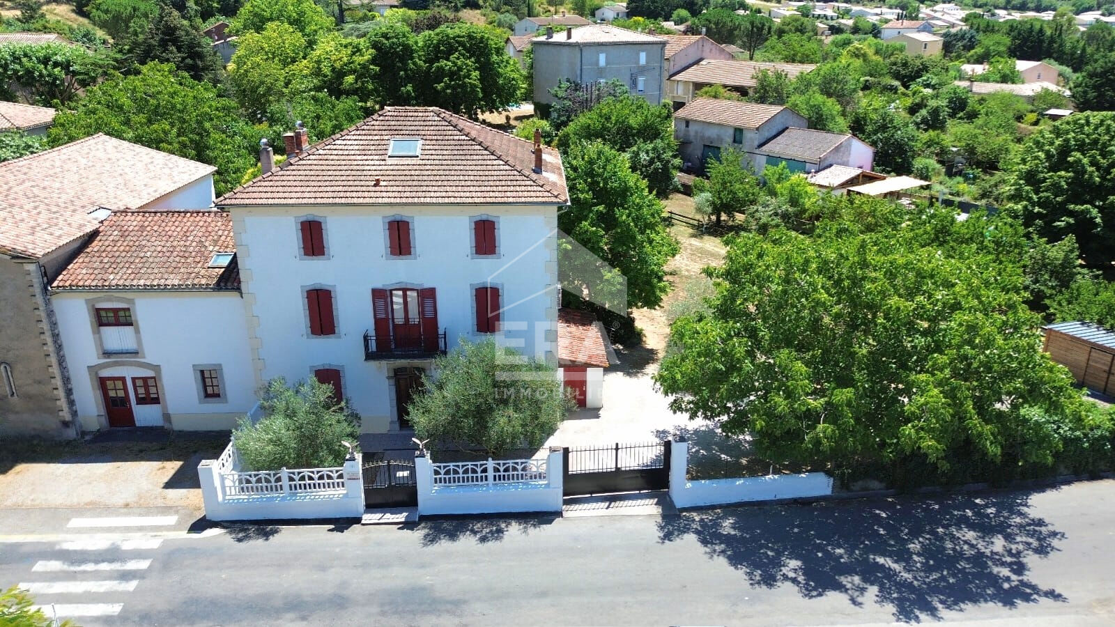 Photo Propriété avec six gîtes, piscine et spa, axe Limoux/Carcassonne image 3/6