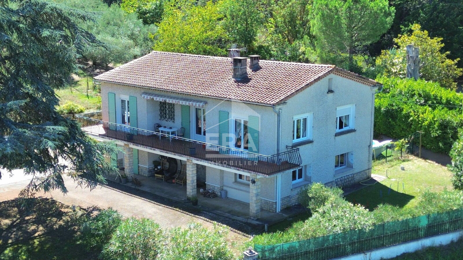 Photo Maison 7 pièce(s) 215 m2 + Piscine image 2/6